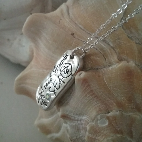 🔥SALE🔥LAST 1!🔥"VITAMIN SEA" PALM TREE NECKLACE - Picture 3 of 7